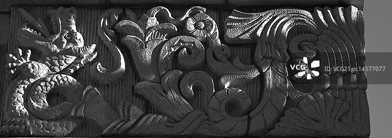 呼吸的灰泥龙图片素材