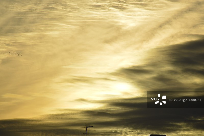 黄色云彩的天空图片素材