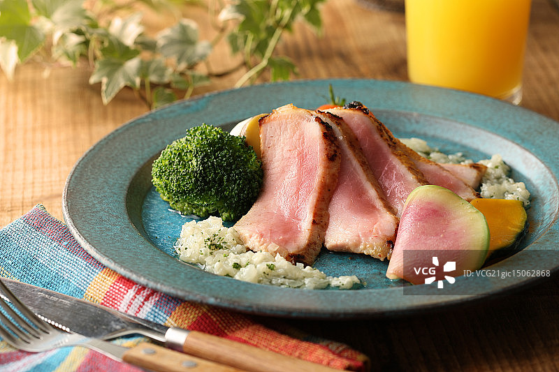 盐焗猪排图片素材