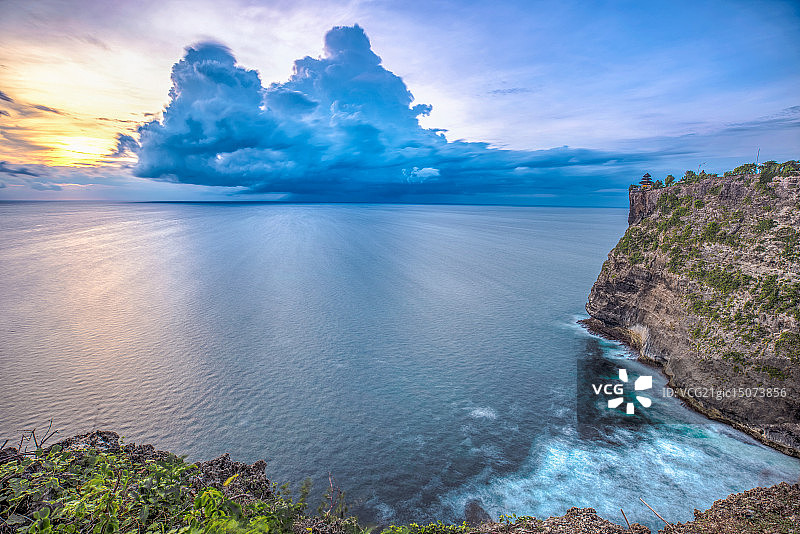 巴厘岛情人崖日落图片素材