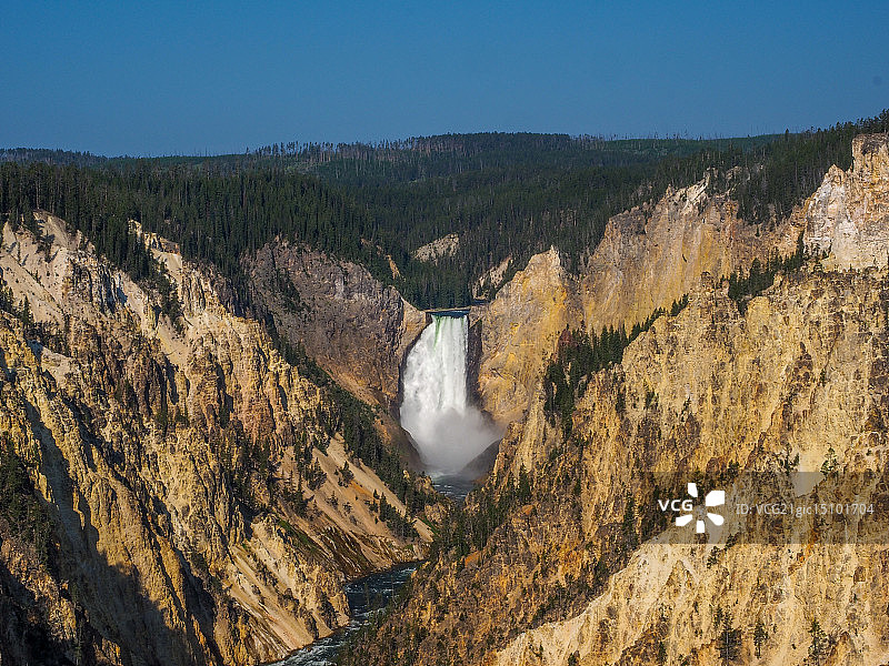 下黄石瀑布图片素材