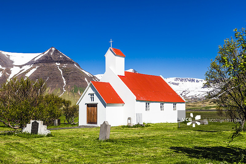 冰岛西峡湾区霍尔特教堂图片素材