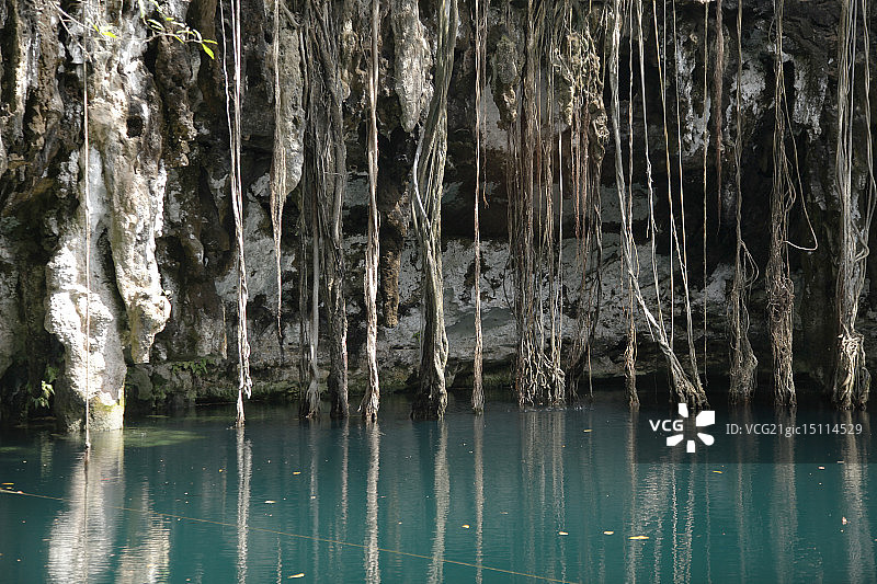 墨西哥天然井图片素材