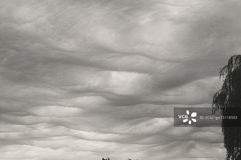 荚状卷积云图片素材