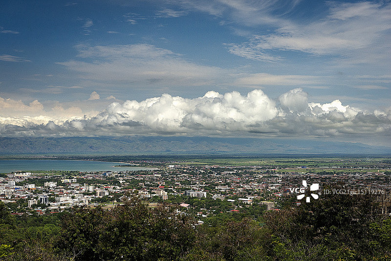 美丽的布琼布拉图片素材
