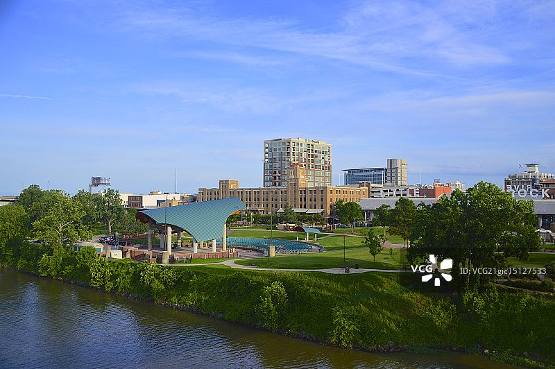 河边步道图片素材