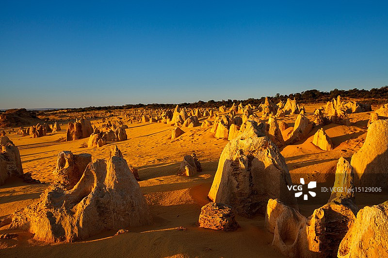 尖峰石阵图片素材