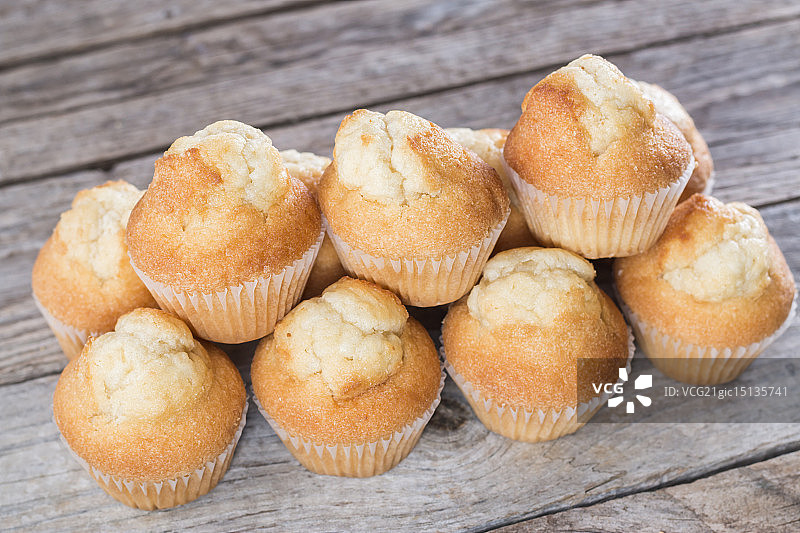 纸杯蛋糕金字塔图片素材