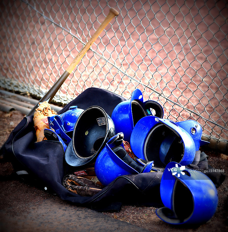 五顶棒球头盔图片素材