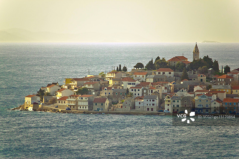 海边的普里莫斯滕亚得里亚海小镇图片素材