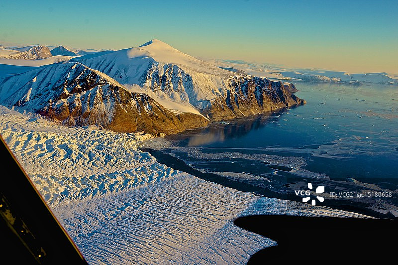 格陵兰岛西北部冰盖图片素材