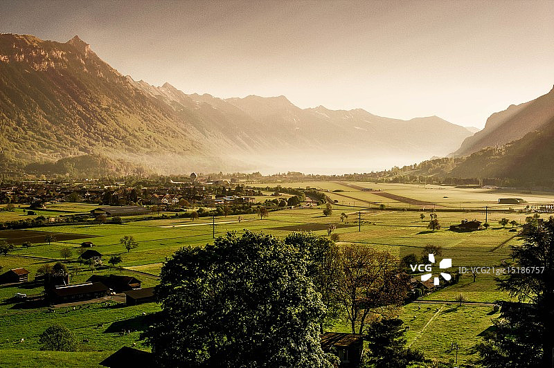 劳特布龙嫩的早晨图片素材