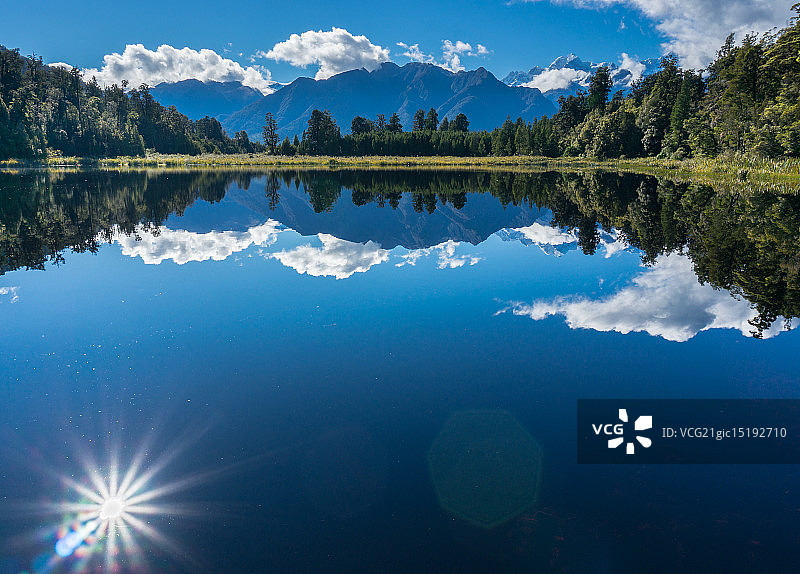 马修森湖的倒影图片素材