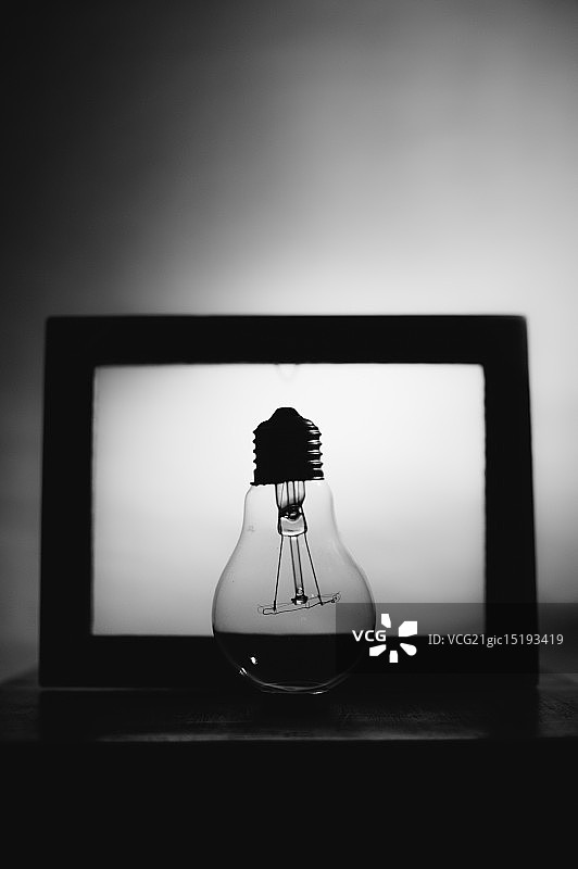 创意灯泡图片素材