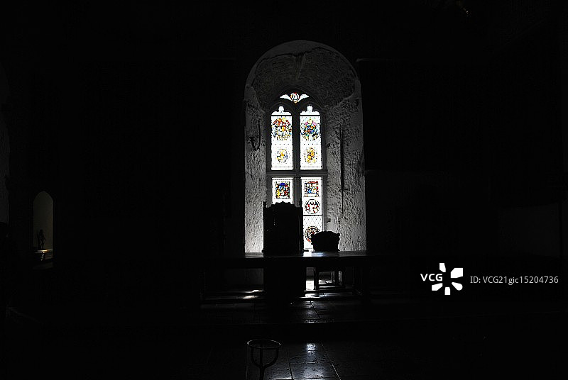 不太明亮的宝座图片素材