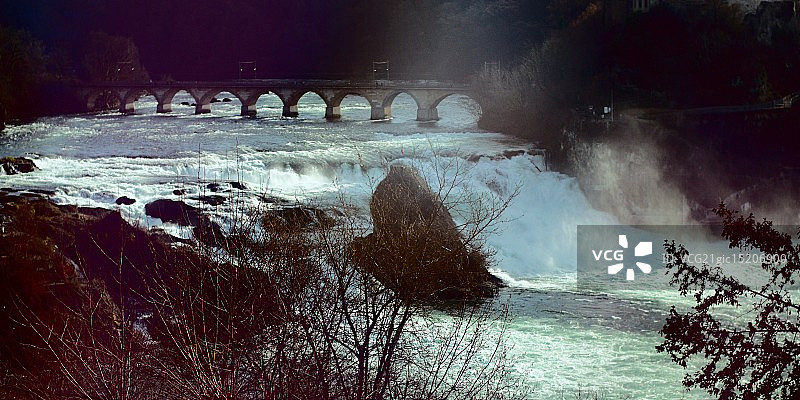 莱茵瀑布图片素材