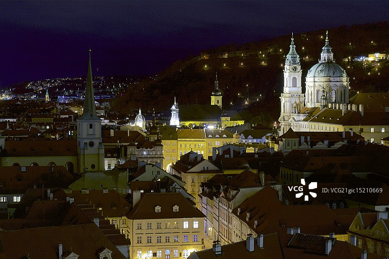 圣尼古拉斯教堂和小区图片素材