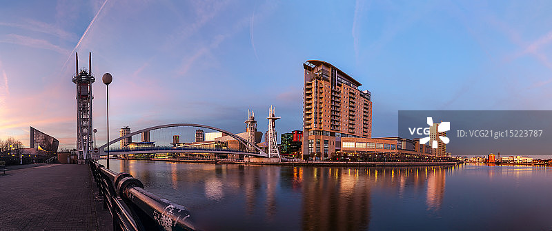 索尔福德日落图片素材