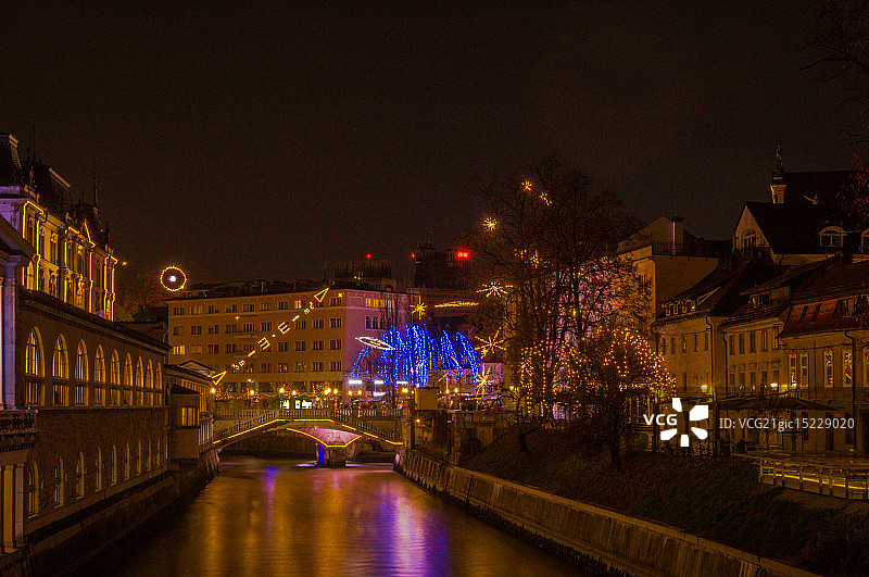 卢布尔雅那夜景图片素材