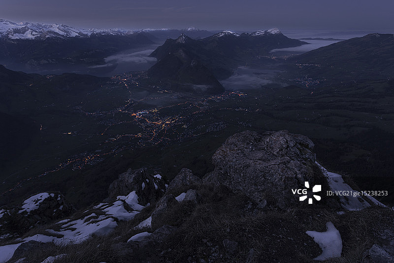 追逐爱情的幻影图片素材