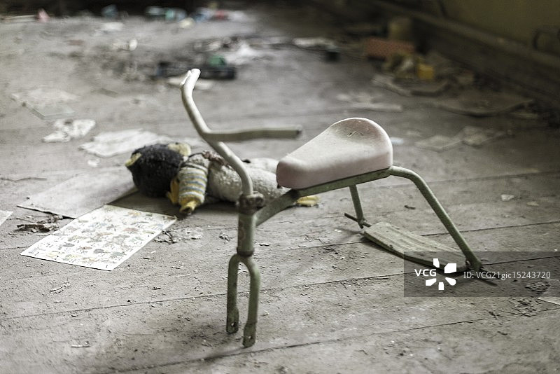 切尔诺贝利 - 废弃的玩具 II图片素材