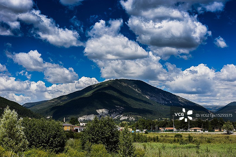 普罗旺斯阿尔卑斯山图片素材