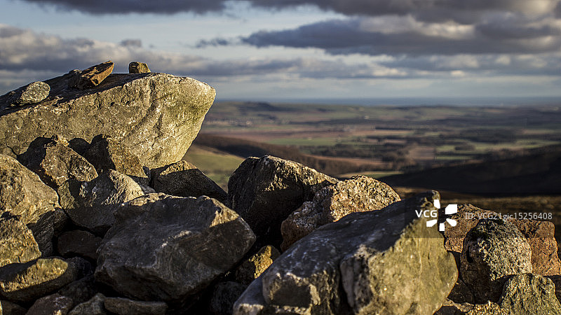 山顶石堆图片素材