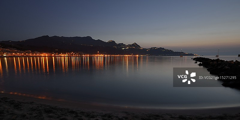 纳克索斯湾的蓝调时光图片素材