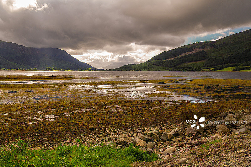 林内湖晚景图片素材