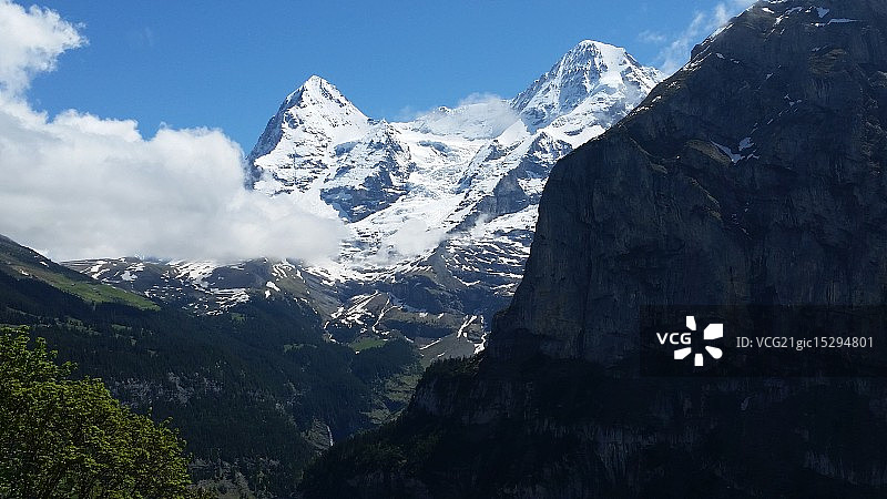 艾格峰和少女峰图片素材