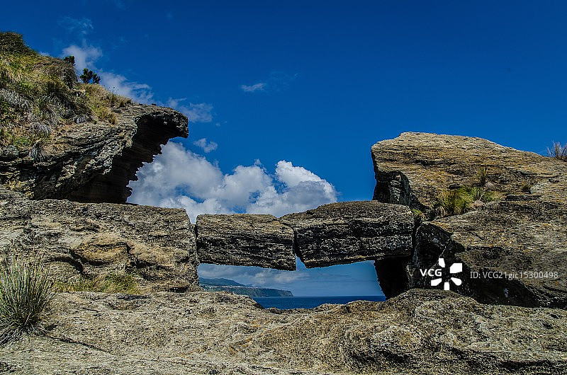 双生岩石图片素材