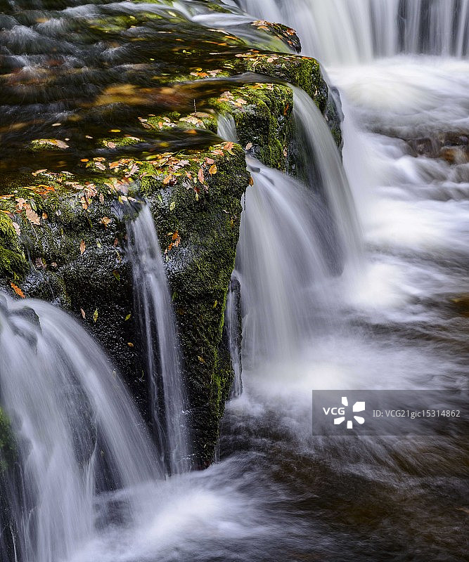 马蹄瀑布图片素材