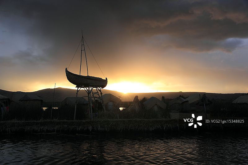 的的喀喀湖日落图片素材