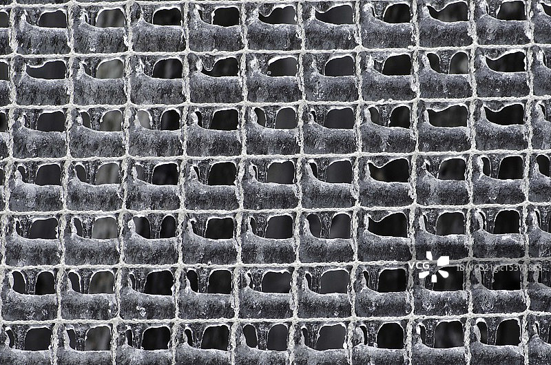 冰冻的弹跳床图片素材