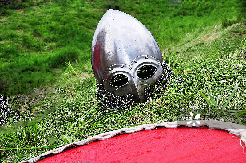 头盔与盾牌图片素材