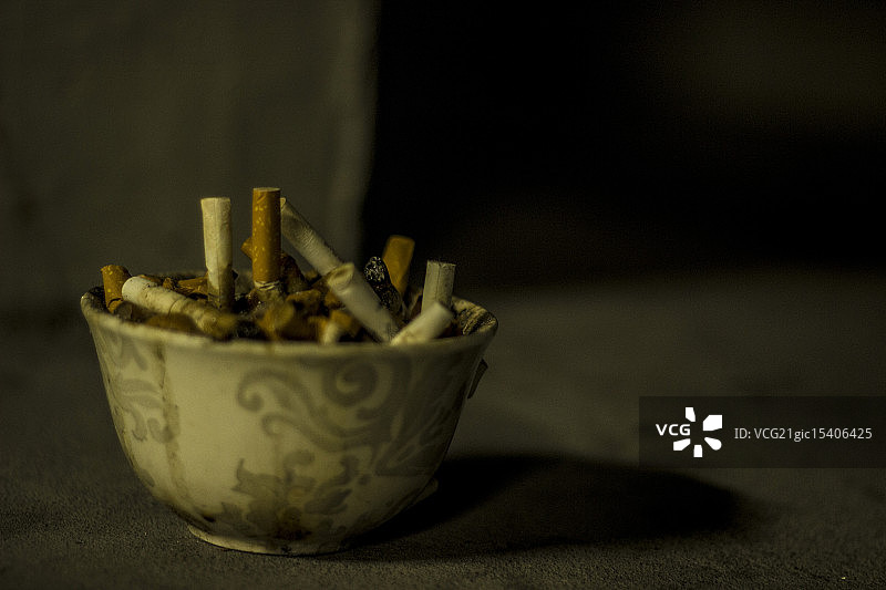 烟灰缸图片素材