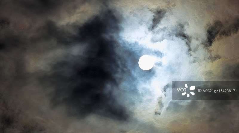 云彩背后图片素材