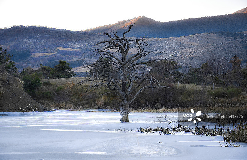 死寂和孤寂图片素材