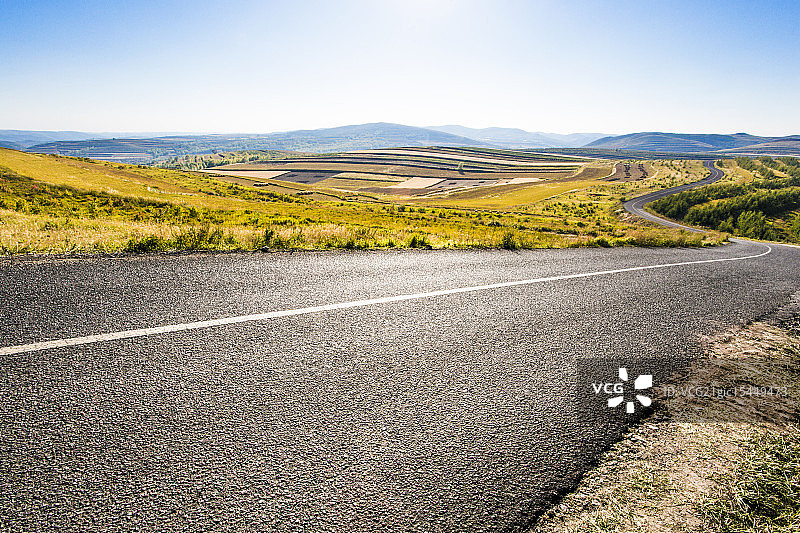 河北草原天路风光图片素材