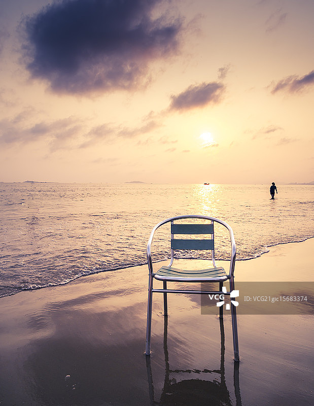 海边的椅子图片素材