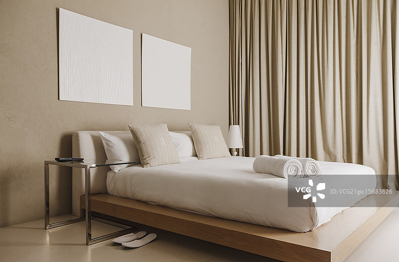 现代卧室的床图片素材