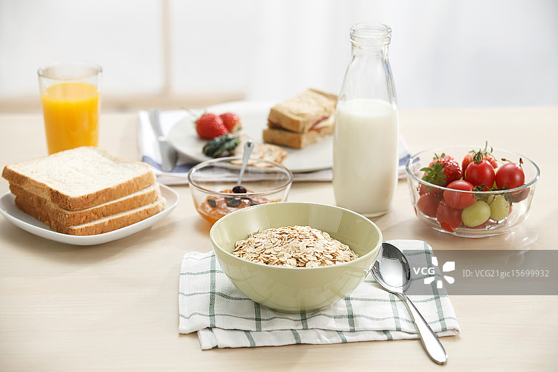 丰盛的早餐图片素材