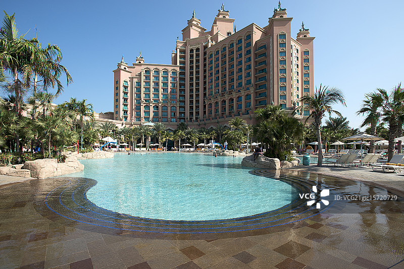 迪拜豪华酒店专属游泳池广场图片素材