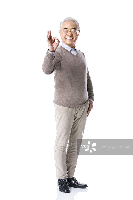 做手势的老年人图片素材