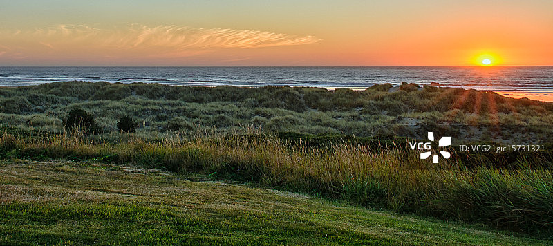 俄勒冈州班顿温德米尔日落图片素材