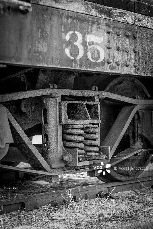 复古火车车轮和弹簧图片素材