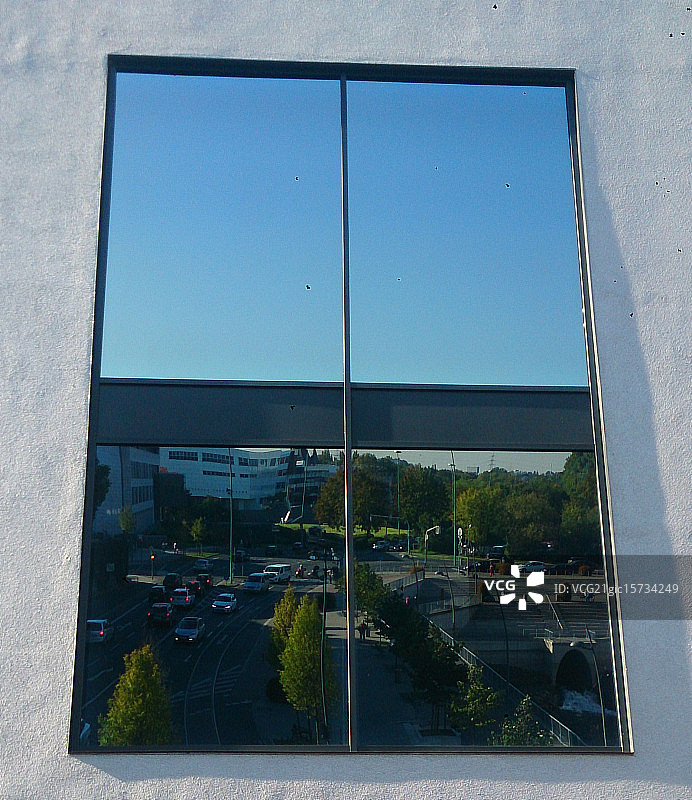 街道倒影图片素材