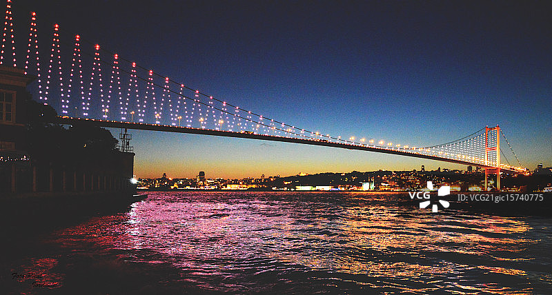 博斯普鲁斯海峡大桥图片素材