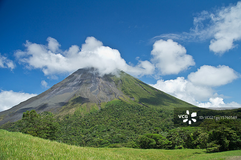 Arenal火山图片素材