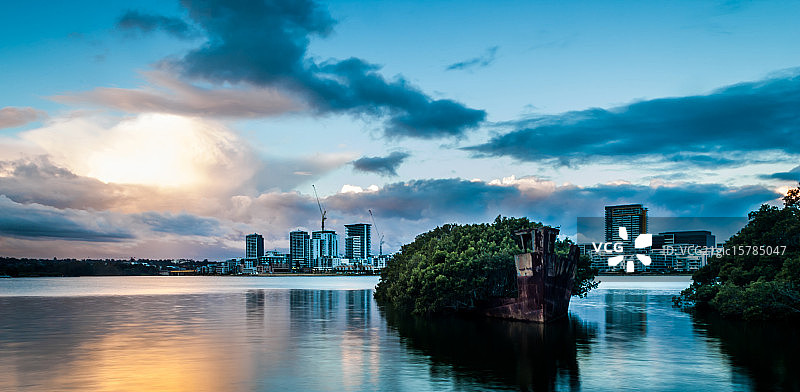 霍姆布什湾沉船图片素材
